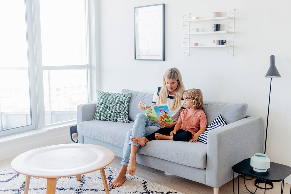Är ångtvättaren verkligen lätt att använda? Går det att rengöra med rent vatten?